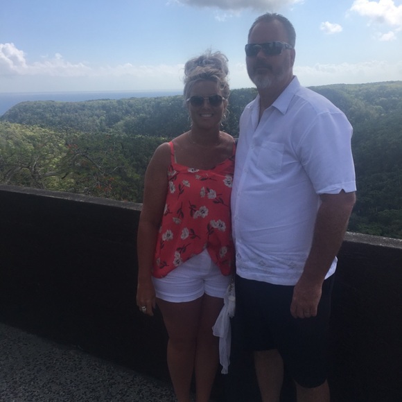 Meet your Posher, Melissa - Picture 3 of 4